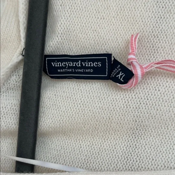 Vineyard Vines Cream Merino Wool Sweater with Embellished Neckline Size XL NWT - Picture 3 of 7